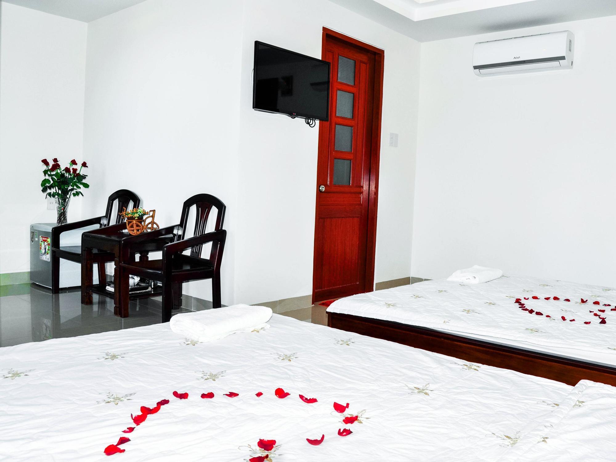 Thien Thanh Hotel - E Dragon Nha Trang Buitenkant foto